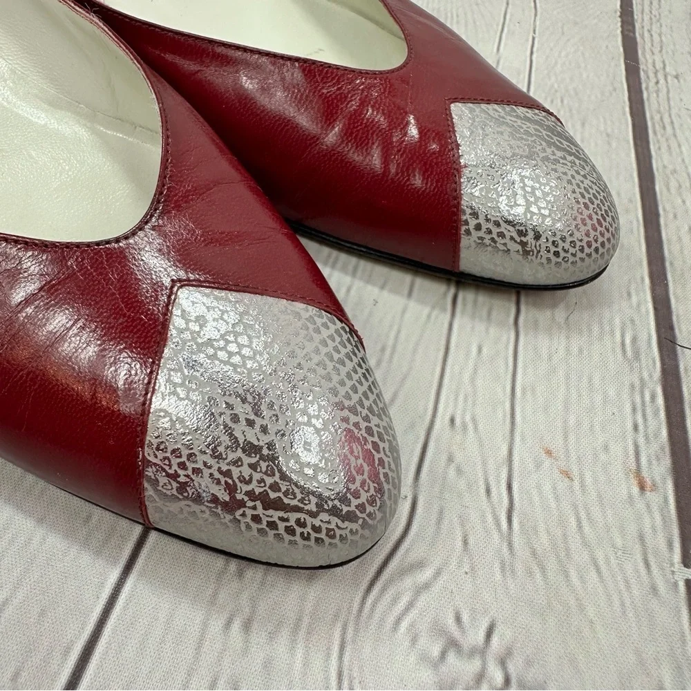 Amalfi low heel leather pump dress shoe womens 9 AAA Burgundy Silver snakeskin